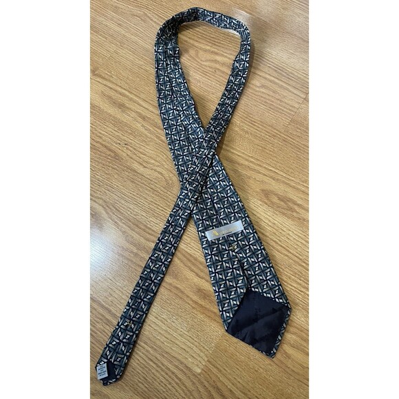 Aquascutum Of London Green Gold Geometric Pattern 100% Silk Tie - Picture 5 of 5